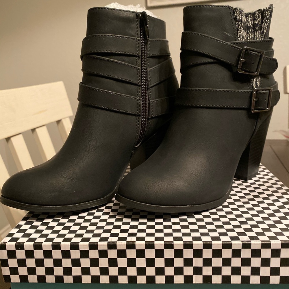 Soda “Bumper” Booties